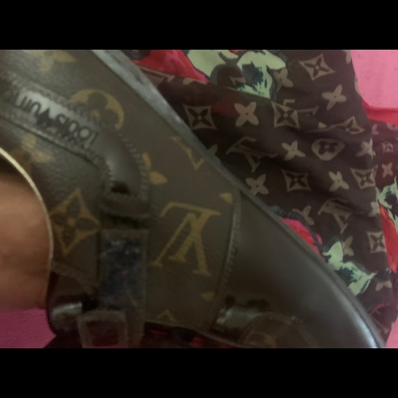 Louis Vuitton sneakers size 39 authentic - Picture 2 of 6